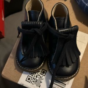Toddler walking shoes
